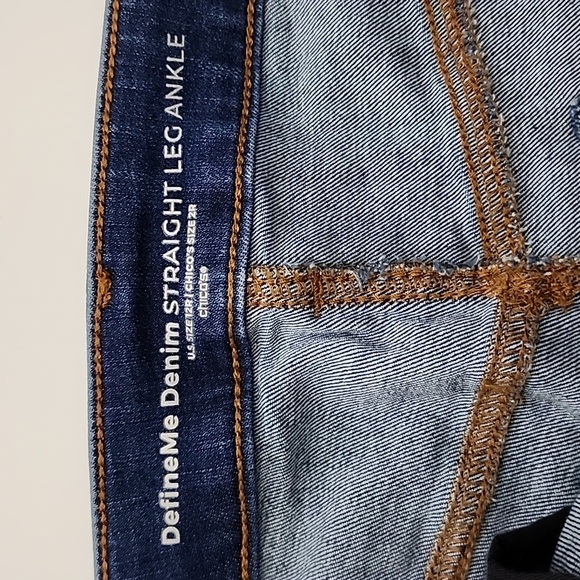 Chicos Women's DefineMe Jeans Blue Denim Straight Leg Ankle Stretch Size 12R - Picture 5 of 15
